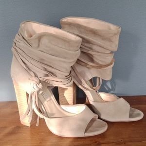 Kristin Cavallari heels